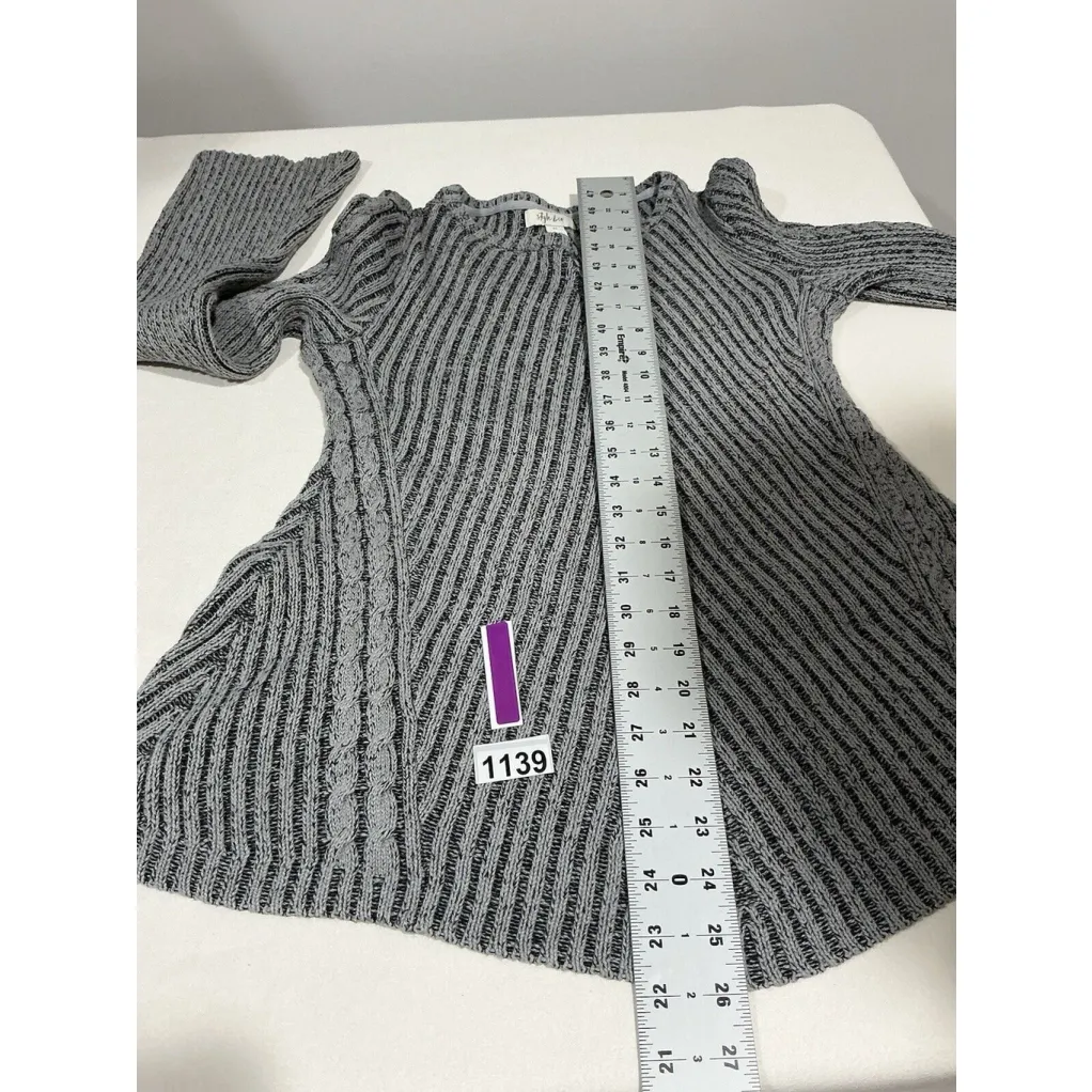 Woman’s Style & Co Small Black Gray Pullover Long Bell Sleeves Flare Sweater - Image 7