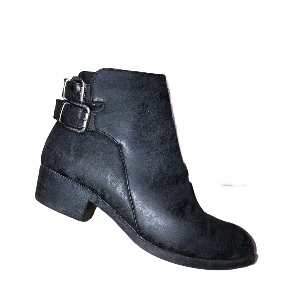Twisted size 8 Alexia black buckle ankle booties - Image 2