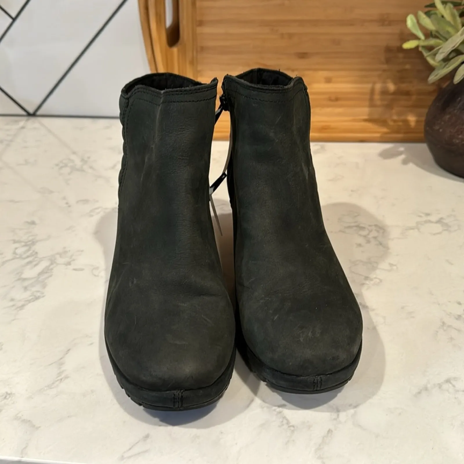 Merrell Tremblant Wedge Bluff Waterpoof Boot Black suede side zip size 9 - Image 3