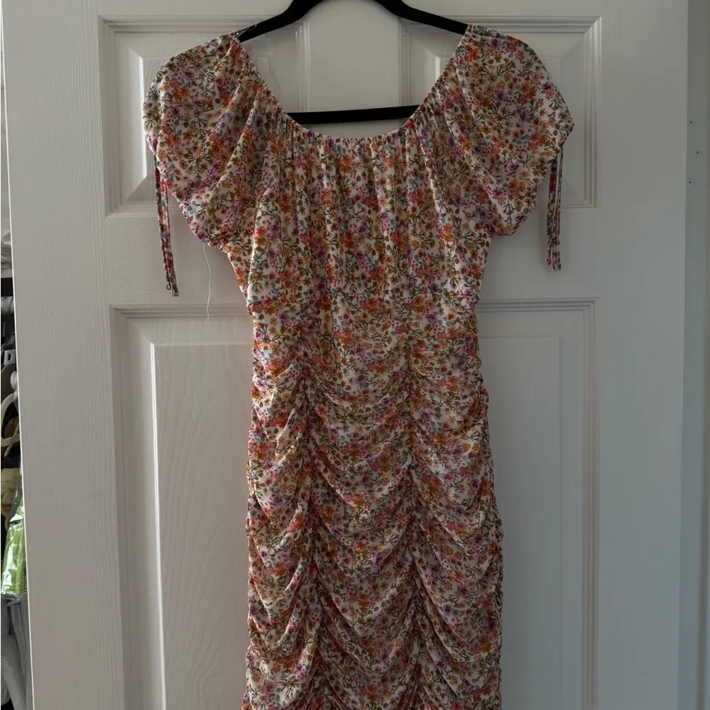 Ultra Flirt Floral Ruched Dress - Image 4