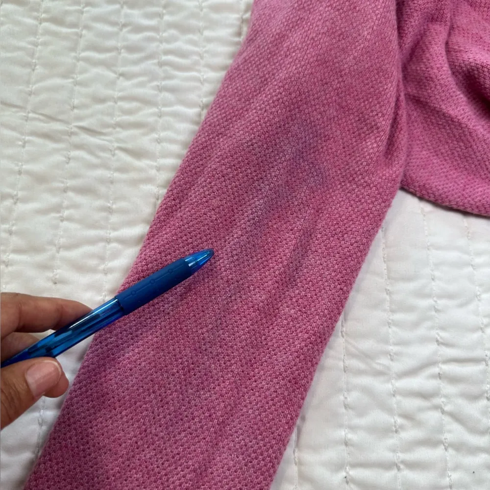 GAP Women's Pink V-Neck knit Sweatshirt - Image 10