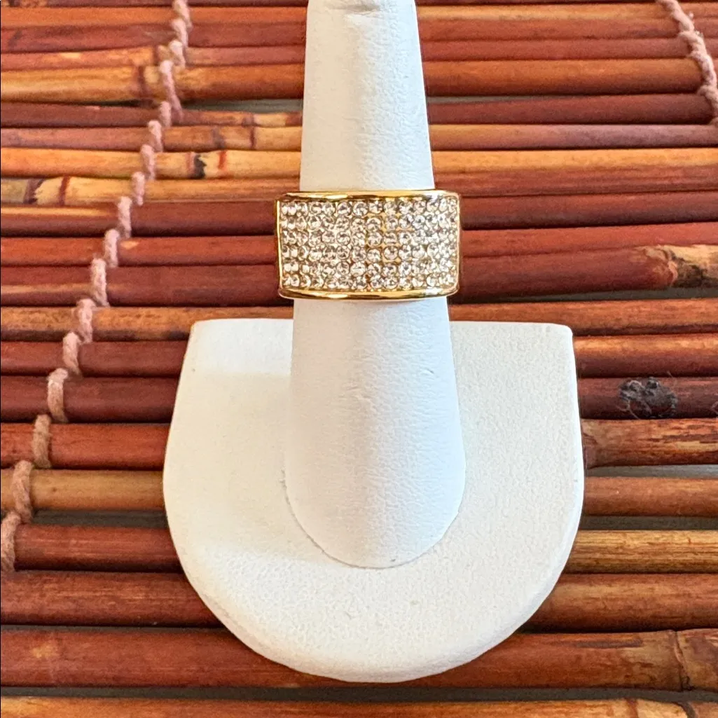 Swarovski Gold and Silver Crystal Pave Ring Size 7 - Image 3