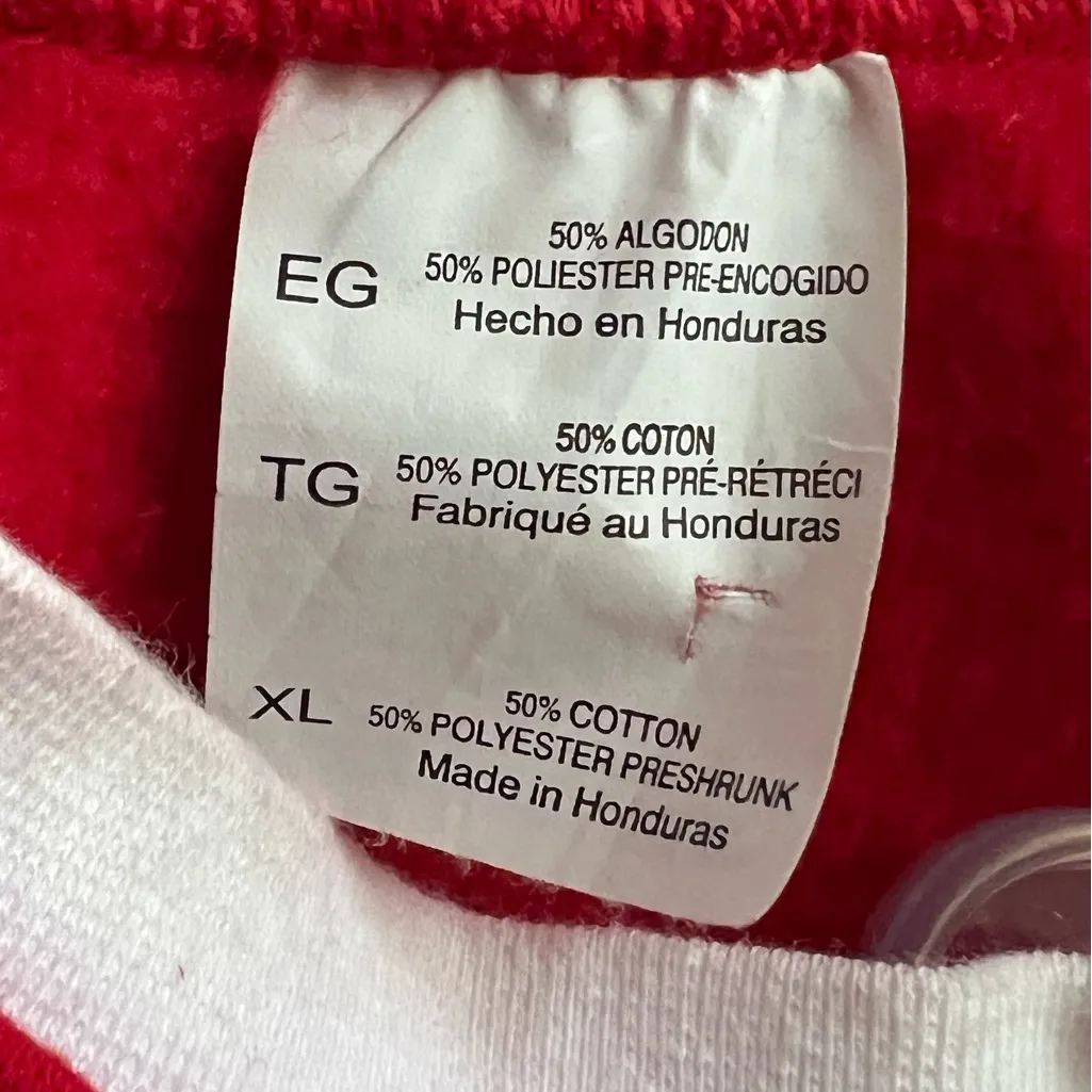 Vtg. Top Stitch Beading Snowflakes & Snowman In Window Red Sweatshirt. SZ. XL - Image 3