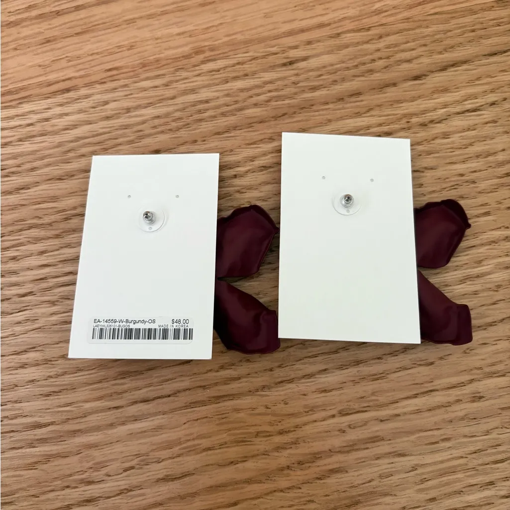 Oak and fort large flower earrings - Image 3