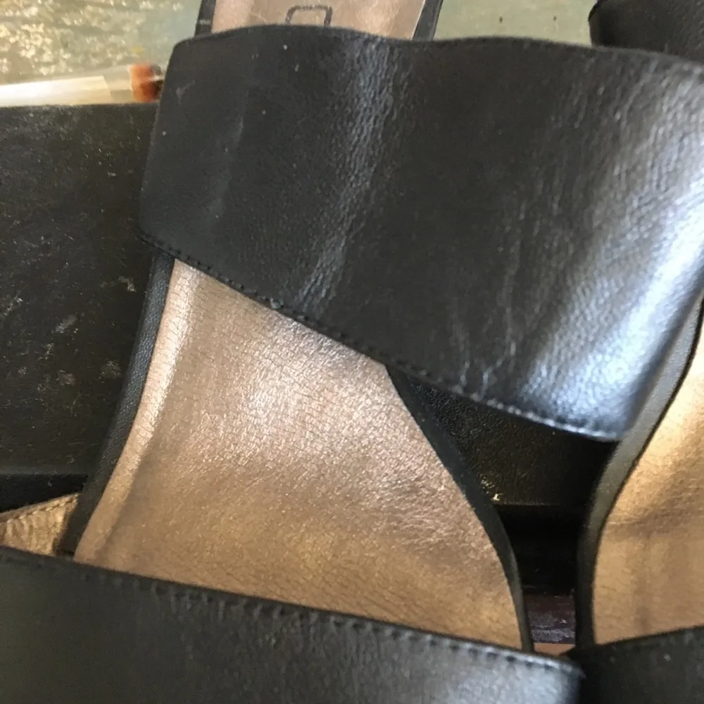 Ladies moda sandals 8 1/2 - Image 2