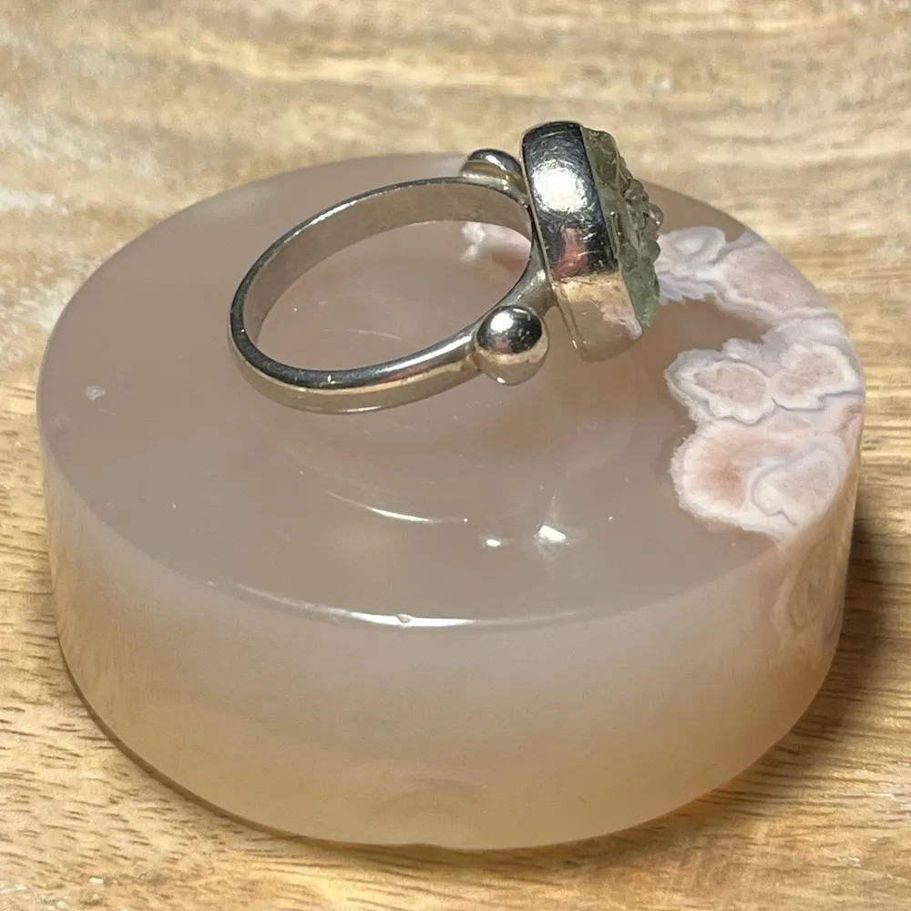 Light Green Acrylic Textured Flower 925 Sterling Silver Ring - Image 5