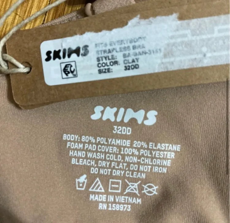 Strapless Bra 32DD - Image 4