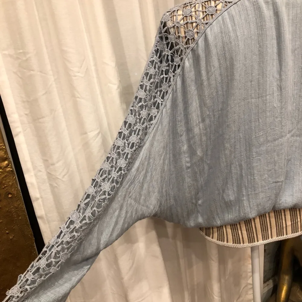 Free People dolman sleeve top with lace detail - Image 3