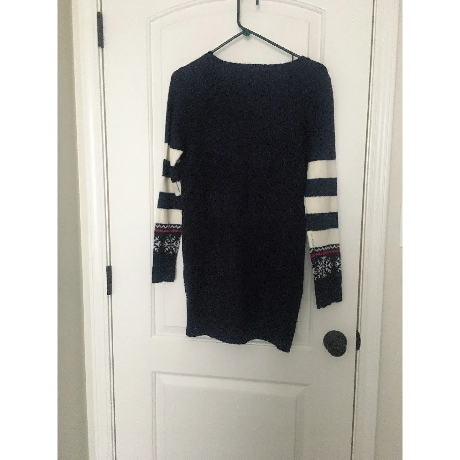 Blizzard Bay Adult Unisex Penguin Theme Ugly Christmas Sweater Size Small - Image 4