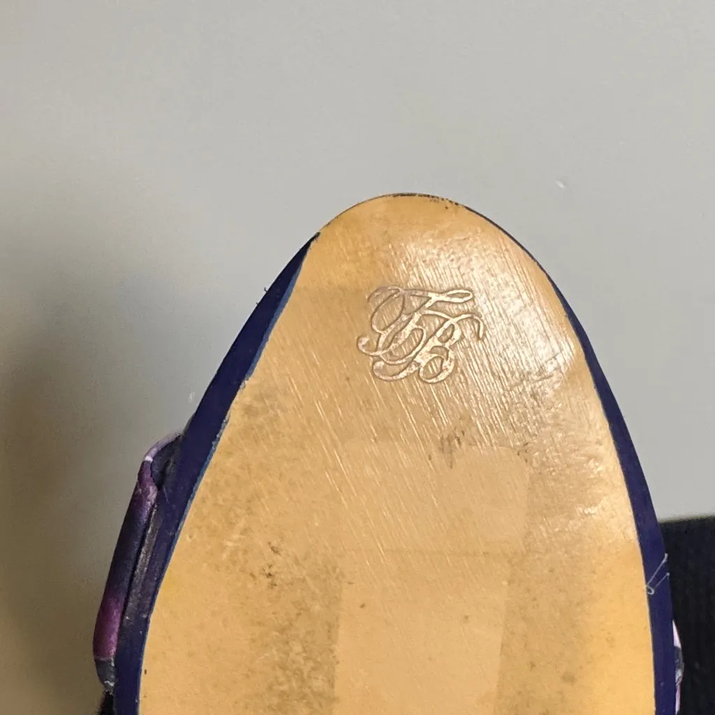 Ted Baker GORGEOUS Women's Black and Purple Floral Heels worn once! - Image 8