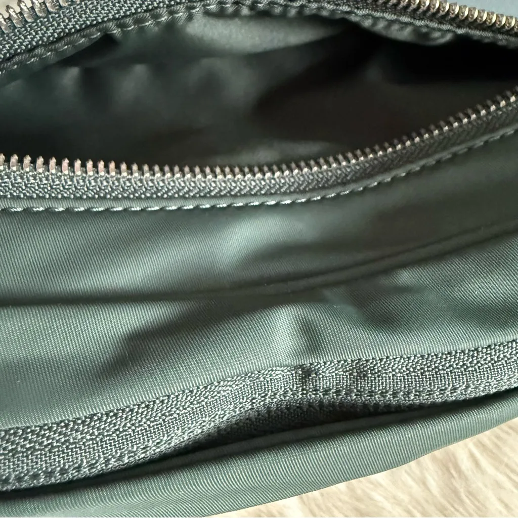 Lululemon Everywhere Green Nylon Belt Bag - Image 6