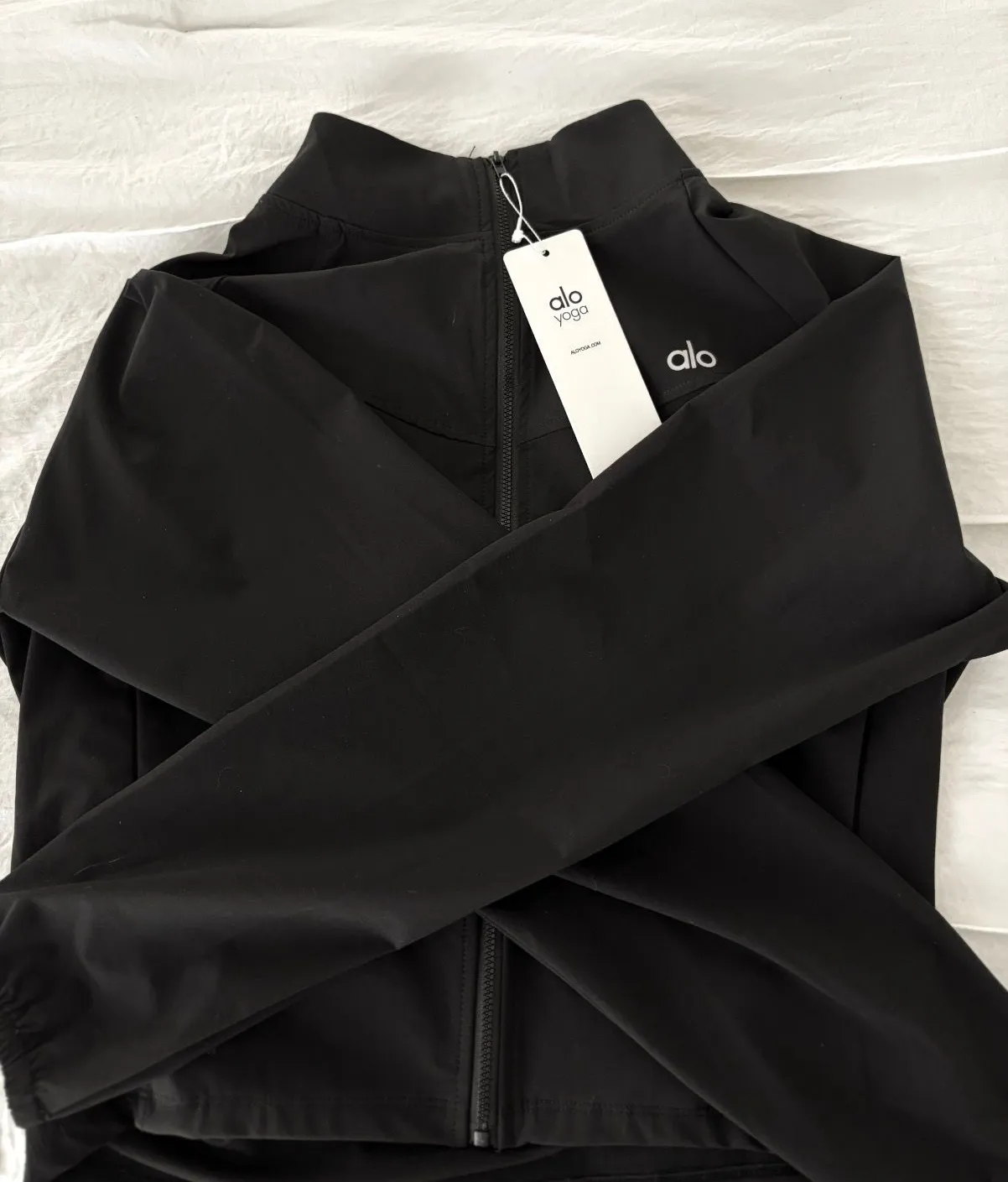 Alo Yoga Full-Zip Jacket M Black Size M - $65 - From Caroline