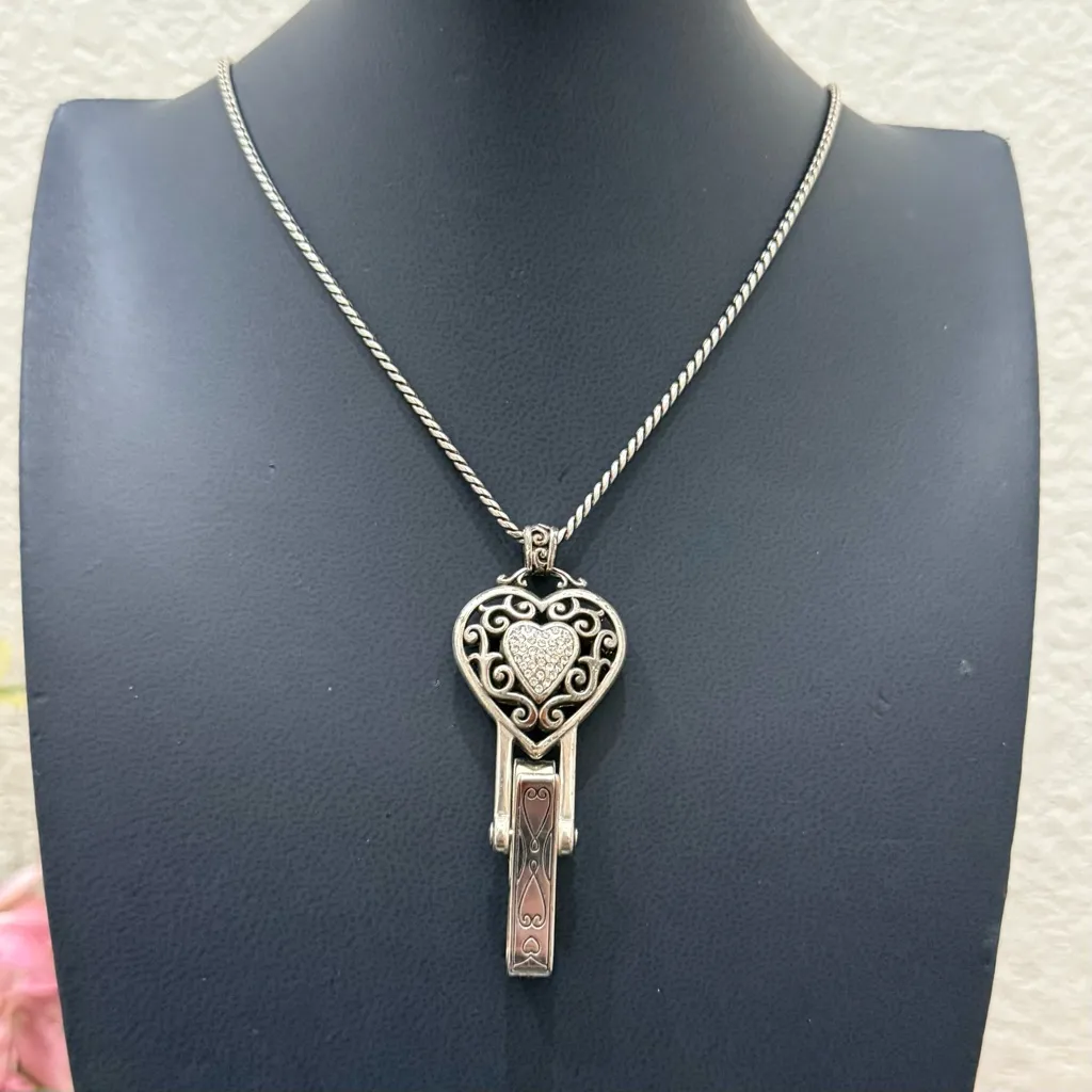 BRIGHTON Reno Heart Badge Clip Necklace Pendant Swarovski 32”-34” Necklace 38g. - Image 11