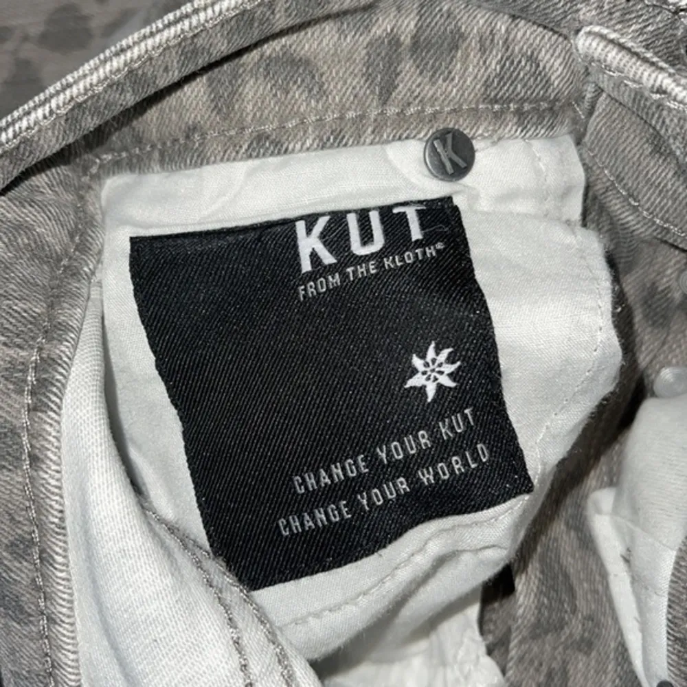NEW Kut From The Kloth Skinny Leopard Grey Cheetah - Image 63