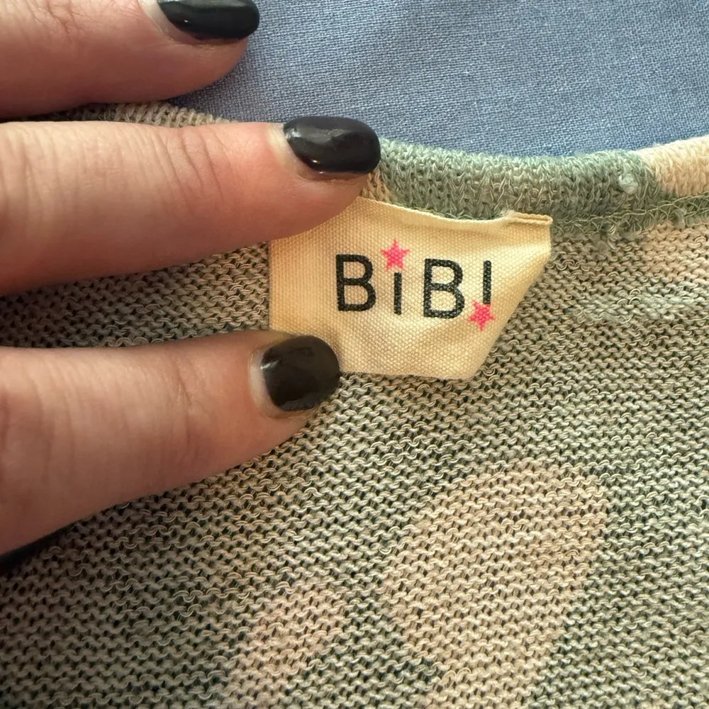 BiBi Green Relaxed V - Image 4