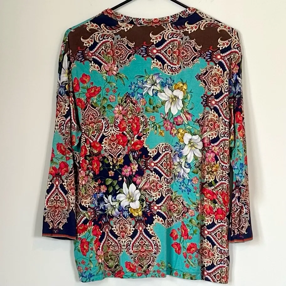 Johnny Was Indi Flower 3/4 Sleeve Henley Shirt
Top Floral Paisley Blouse Medium - Image 6