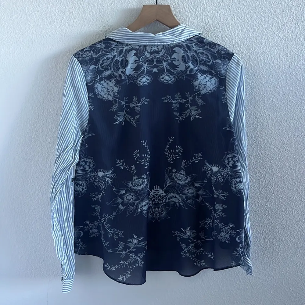 Free People Party in the Back Button Down Lightweight Top Blouse Medium - Image 4
