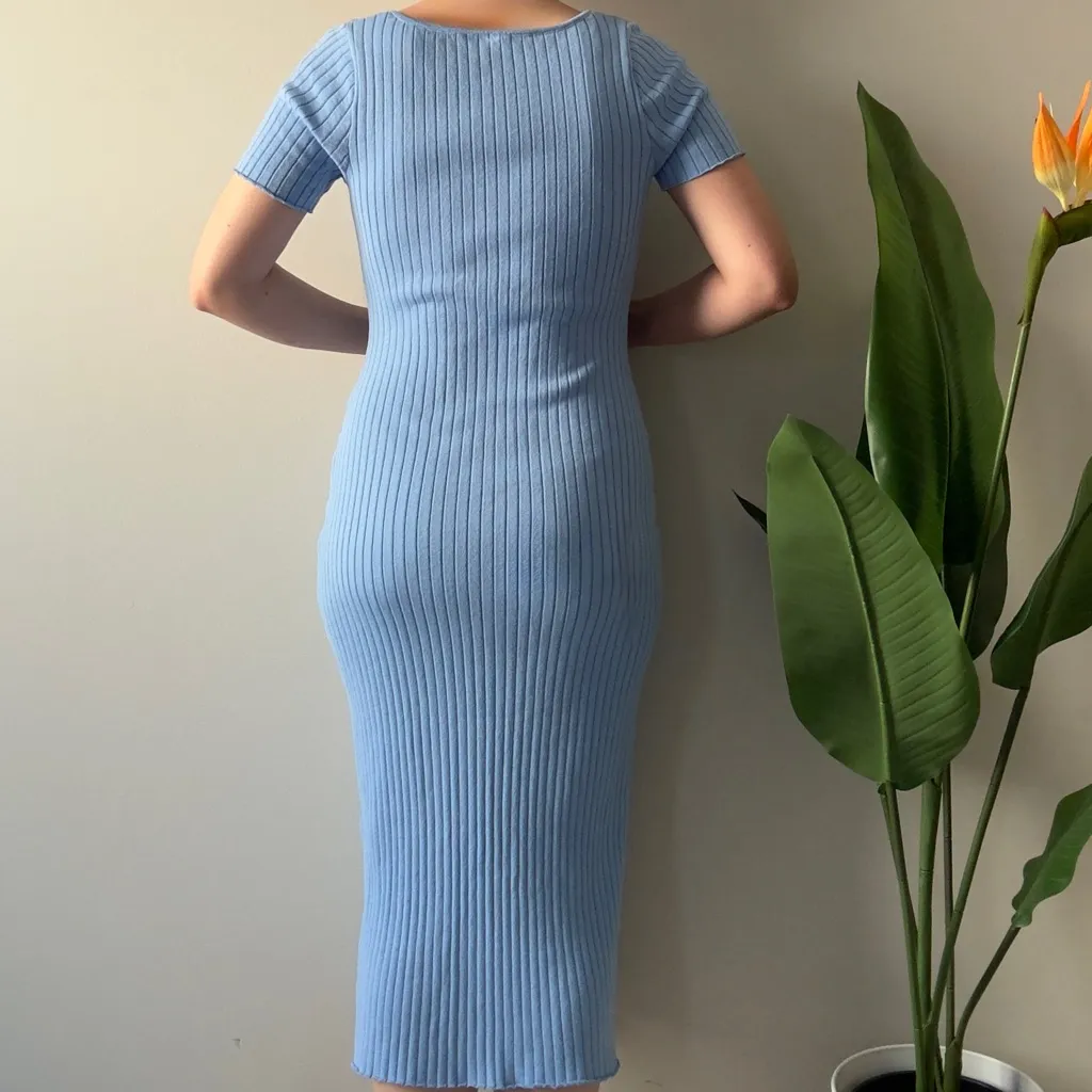 H&M Divided Light Blue Ribbed Midi Dress Slit Sides Short Sleeve Sweetheart EUC - Image 2