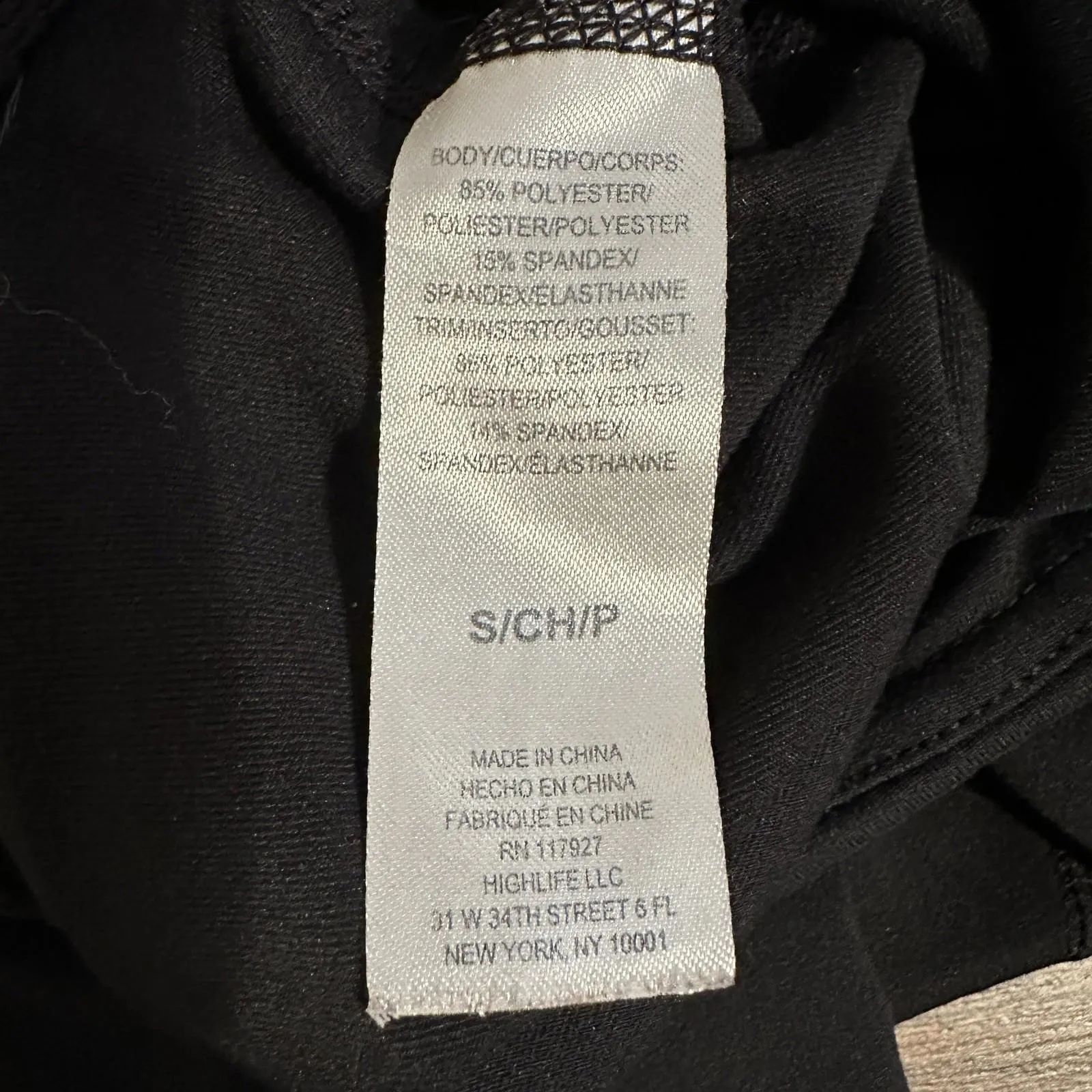 GAIAM Black w/Purple Pink Calf Sz Small Crop Capri Yoga Pants Leggings - Image 5