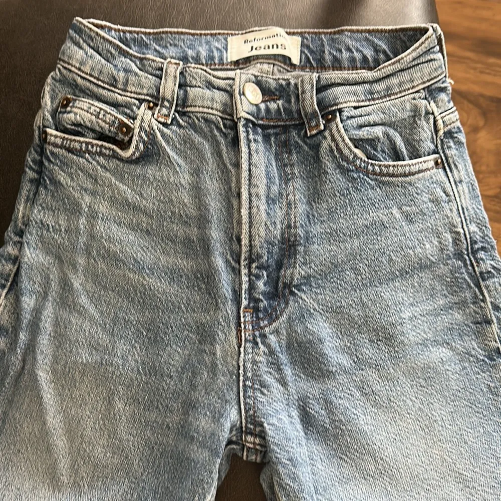 Reformation High Rise Straight Jeans 23 in  Wash Laguna - Image 5