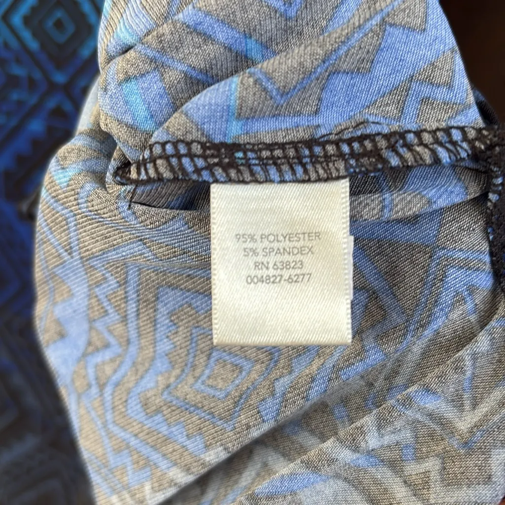 NWT CJ Banks Tunic Top Geometric Print Blue Black 1X Retail $45.00 - Image 7