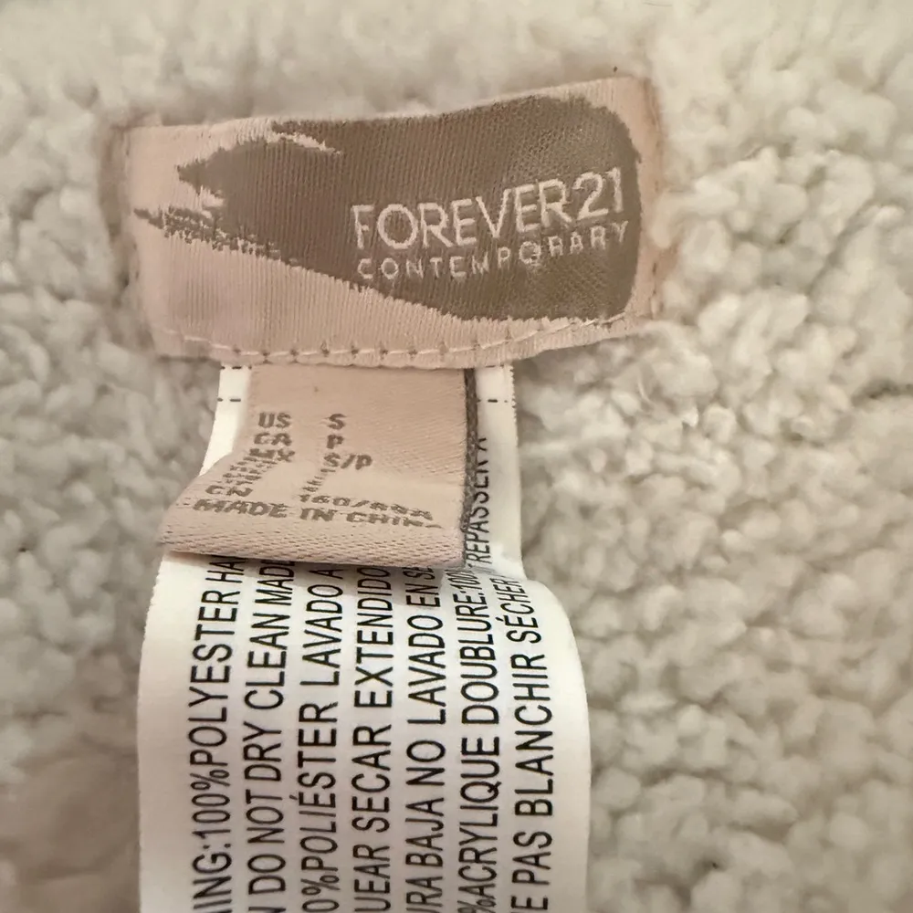 Forever 21 Festive Reindeer Sherpa Lined Cardigan Black Sweater Women’s M - Image 7