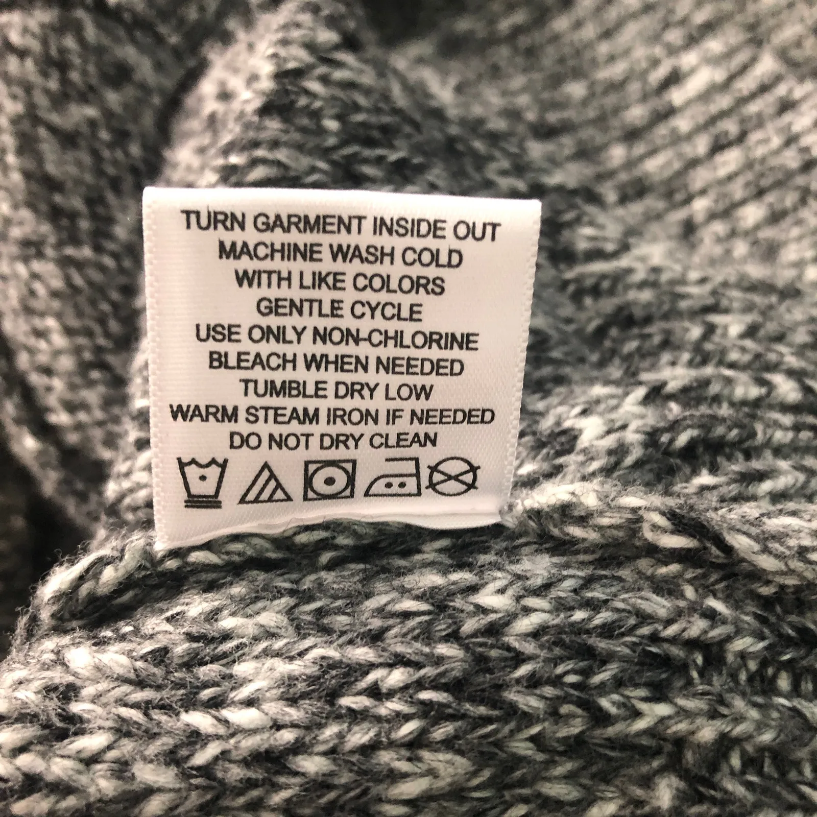 Olivia Sky Asymmetrical Zip Marled Knit Sweater Size Medium - Image 10