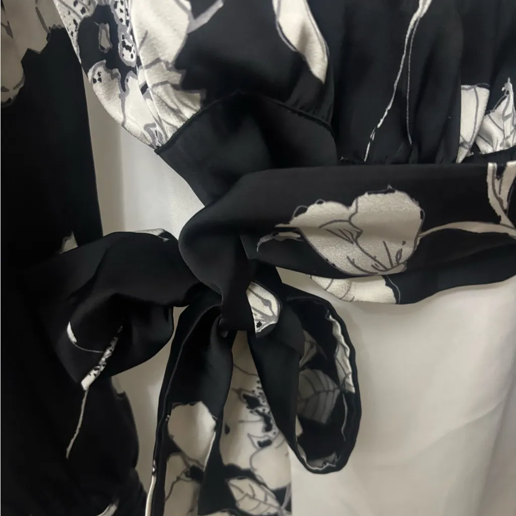 Apeach Black and White Wrap Blouse with Tie Front Size L - Image 4