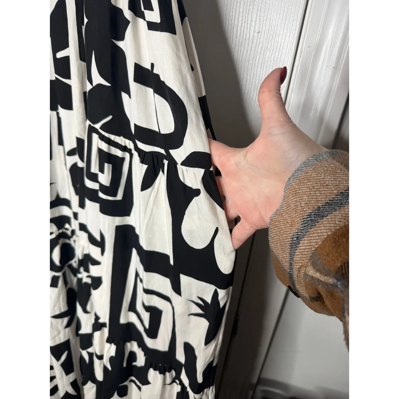 ANTHROPOLOGIE ABEL THE LABEL Diego Smocked Summer Dress Black White Abstract  XS - Image 4