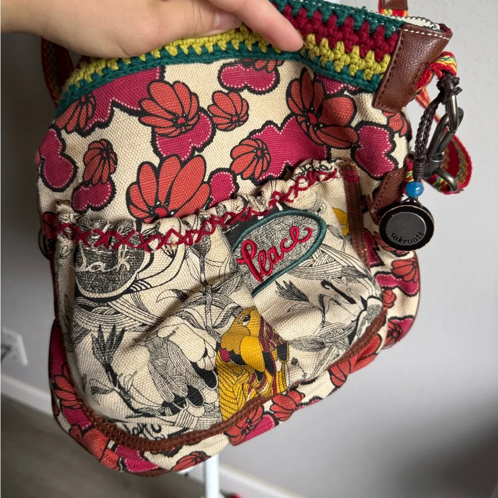The Sak Sakroots Peace Red Circle Art Deco Cross Body Canvas Medium Purse Boho - Image 3
