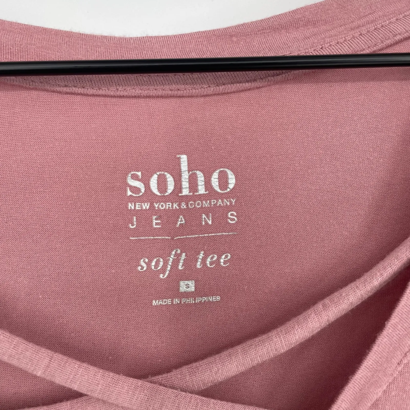 Soho New York & Company Jeans Pink Criss Cross Neck Soft Tee Shirt Size S - Image 3