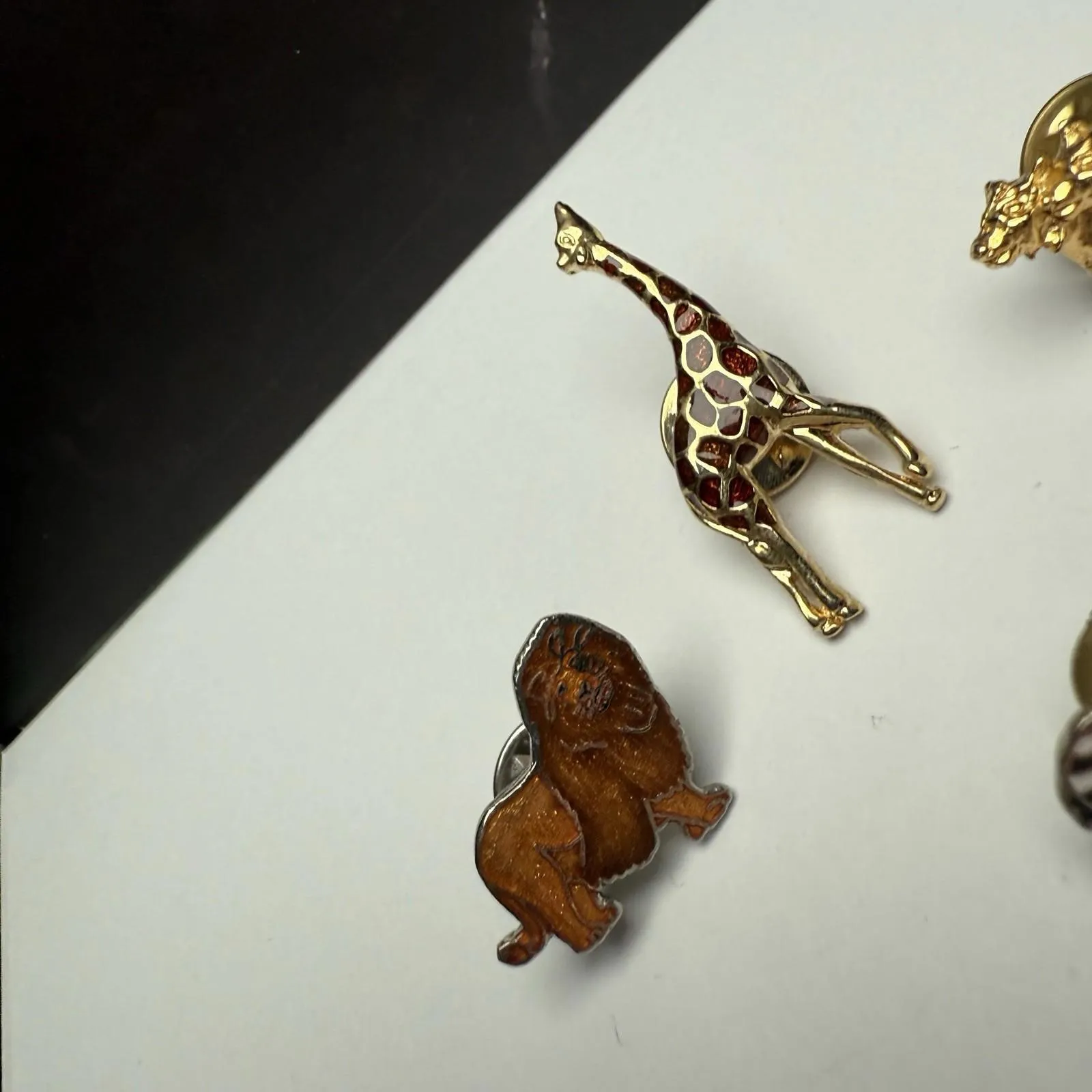 Lion Zebra Giraffe Tack Lapel Pin Lot Of 4 Safari Animals - Image 10