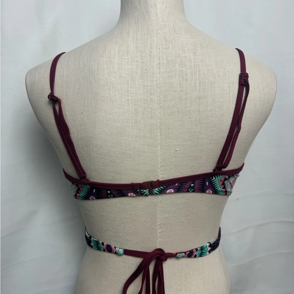 Red Carter Swim bikini top Tribal Print underwire Small NWOT - Image 4