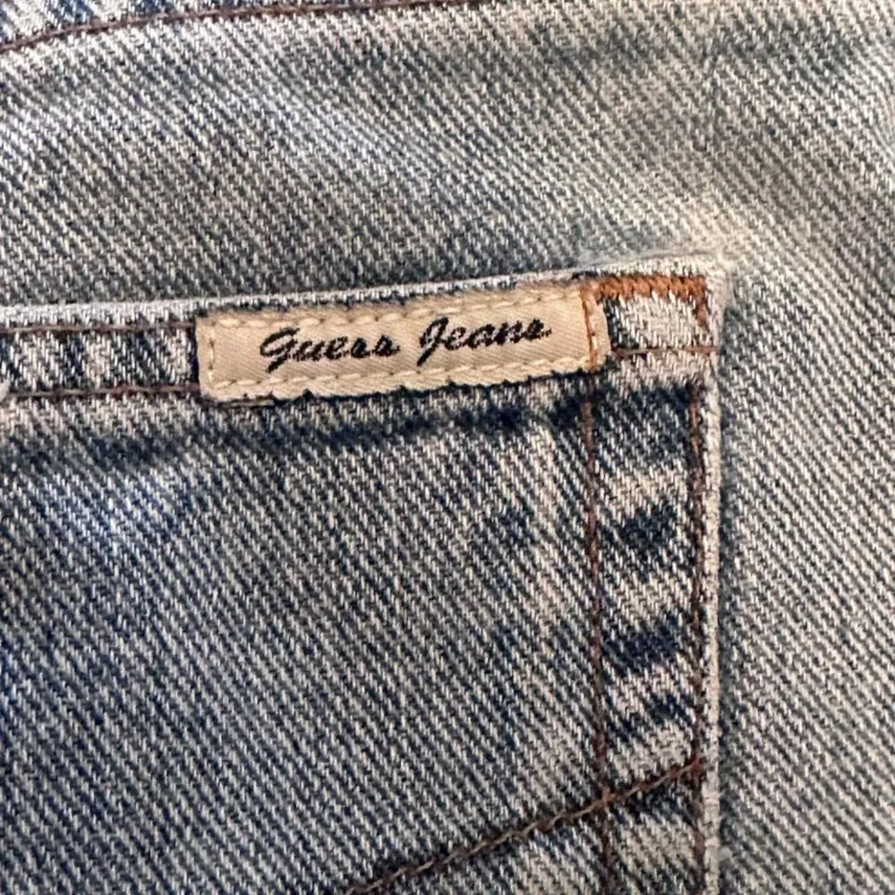 Vintage Guess USA Light Wash High‎ Rise Denim Mom Jeans Size 31 - Image 7