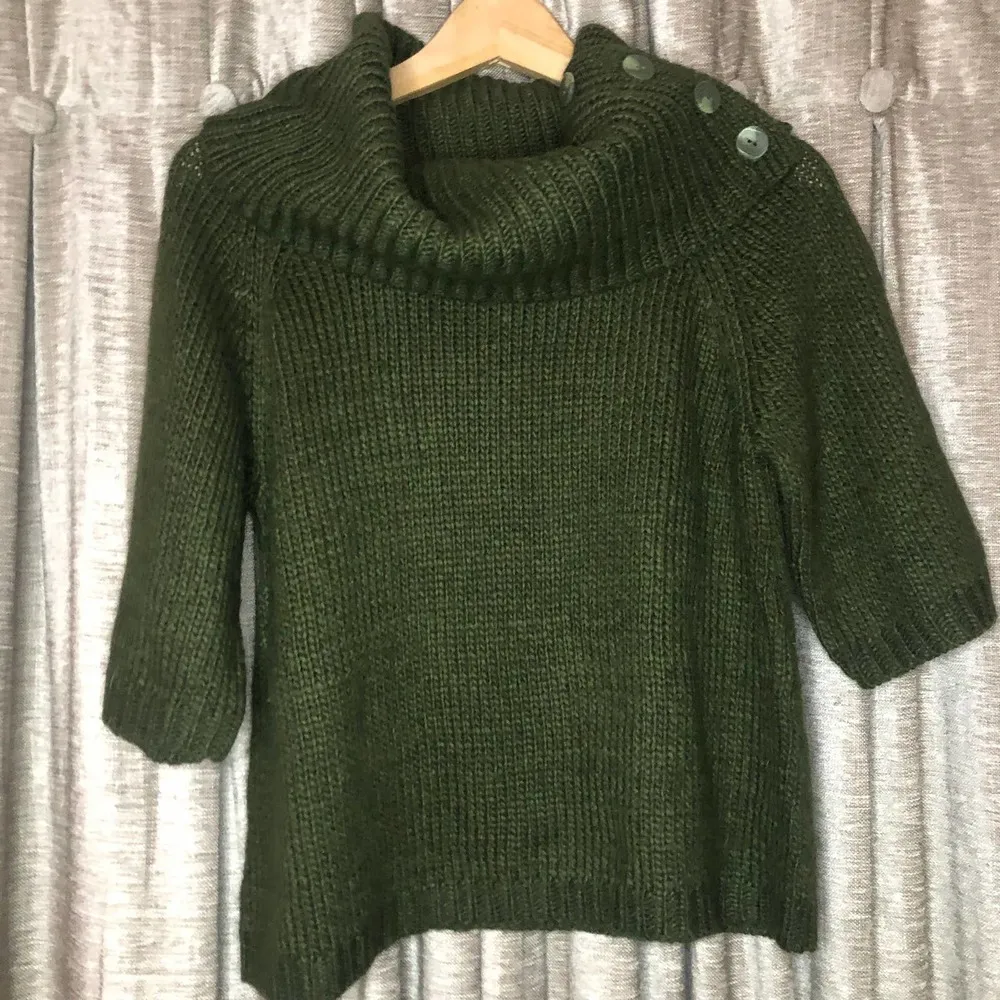 Paraphrase Cropped Short Sleeve Turtleneck Cowlneck Sweater Size Medium - Image 4