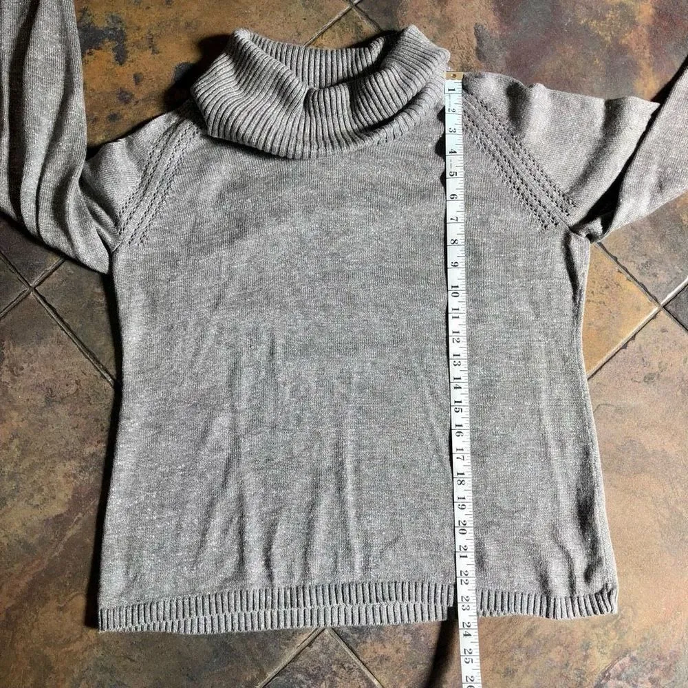 LIZ CLAIBORNE Women’s Grey/Silver Turtleneck Sweater Cutouts in Shoulders Size X - Image 7