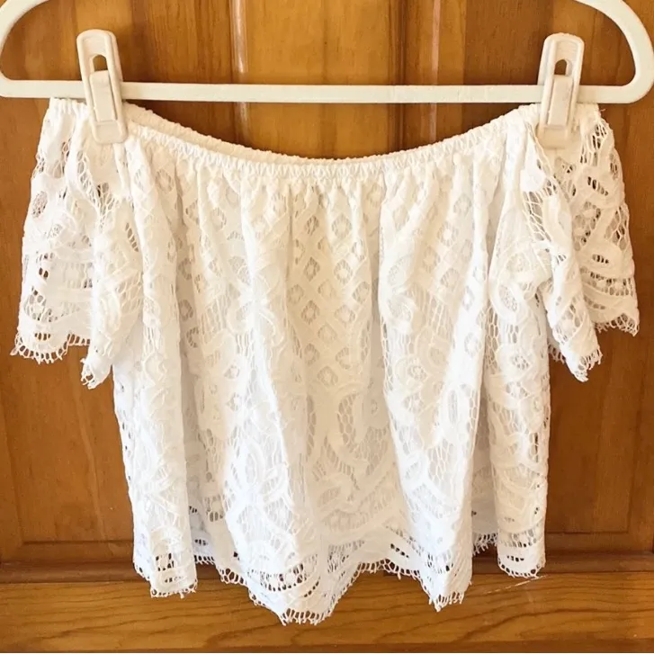 EUC Express White Off the Shoulder Lace Top, Size Extra Small - Image 2
