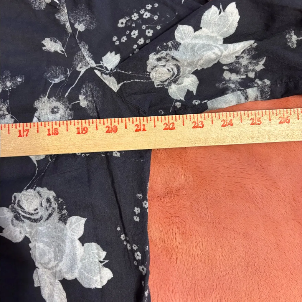 Soft Surroundings Floral Tunic Blouse Womens Large Black White Roll Tab - Image 3