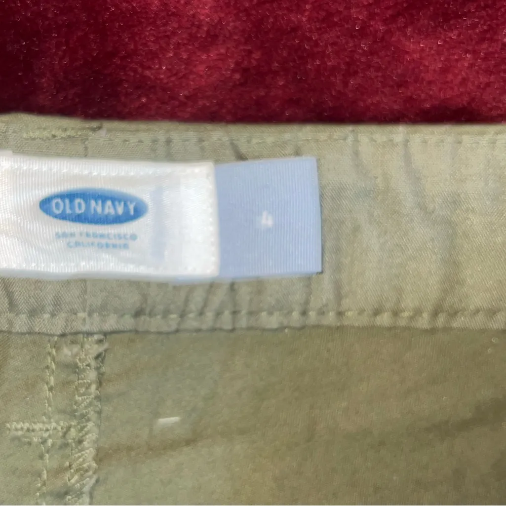 Old Navy Women's Green Cargo Shorts 4 - Image 2