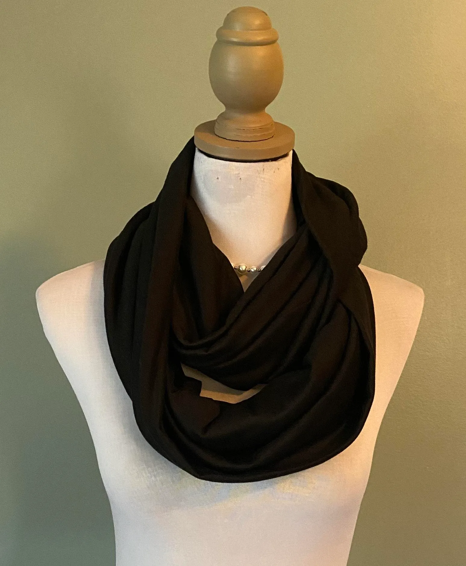 Beyond Yoga Black Pocket Scarf NWT - Image 2