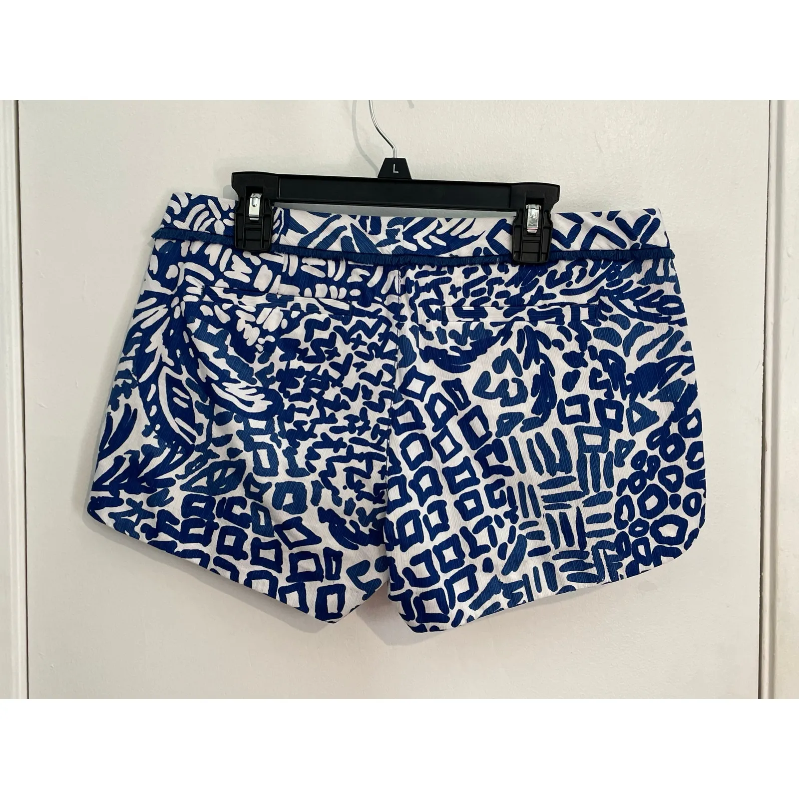 Lilly Pulitzer Shorts Size 0 Blue Animal Print Low Rise Tropical Resort Preppy - Image 3