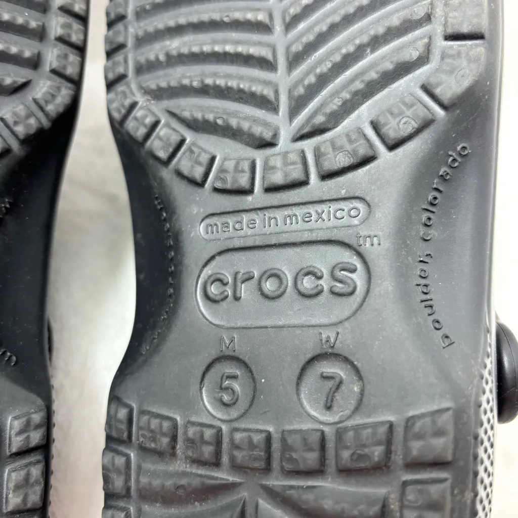 Crocs Classic Clogs‎ Black Mens Size 5Women’s Size 7 - Image 6