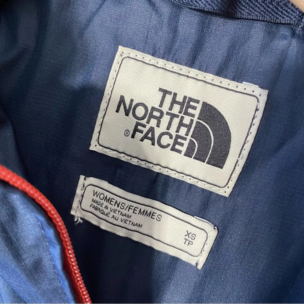 The North Face  Windwall Packable Jacket - Image 9
