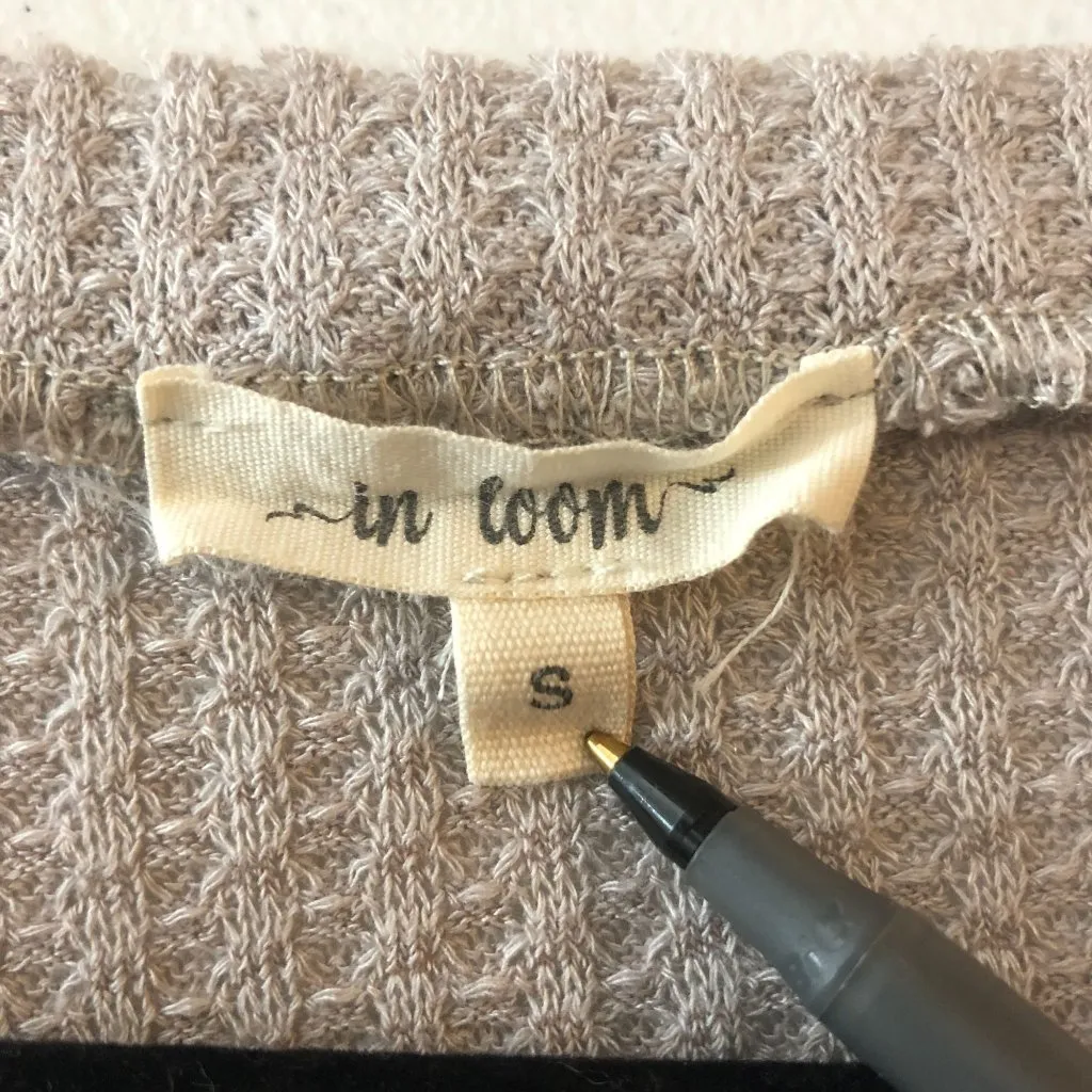 In Loom Top Oversized Waffle Knit Patchwork Long Sleeve Contrast Floral Gray S - Image 4