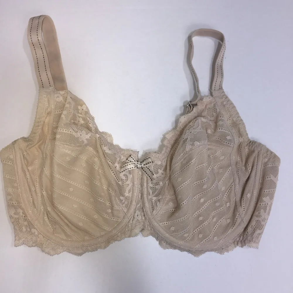 Chantelle Lace Underwire Bra 34G - Image 6