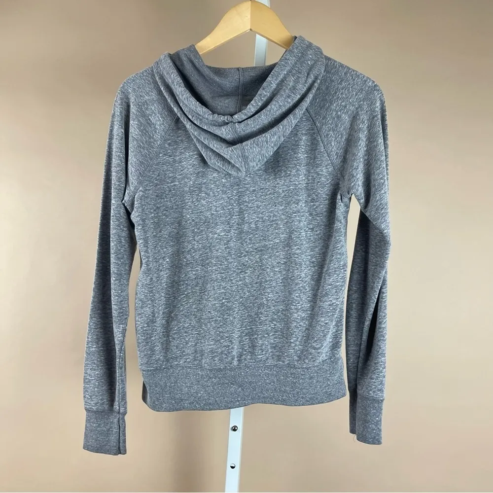 Old Navy Small Cozy Y2K Grey Hooded Pullover Sweatshirt Casual - Image 2