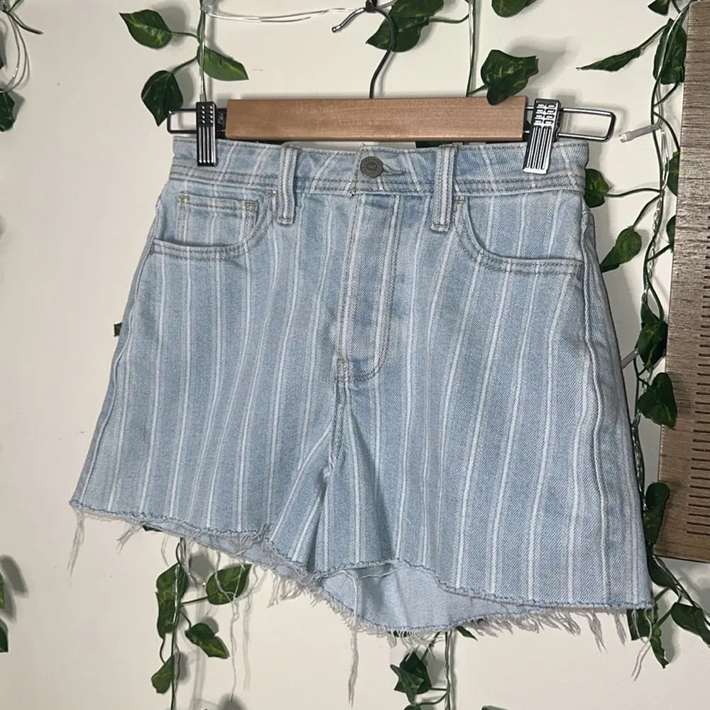 Striped “Ultra High Rise Mom Short 3” Jean Shorts - Image 2