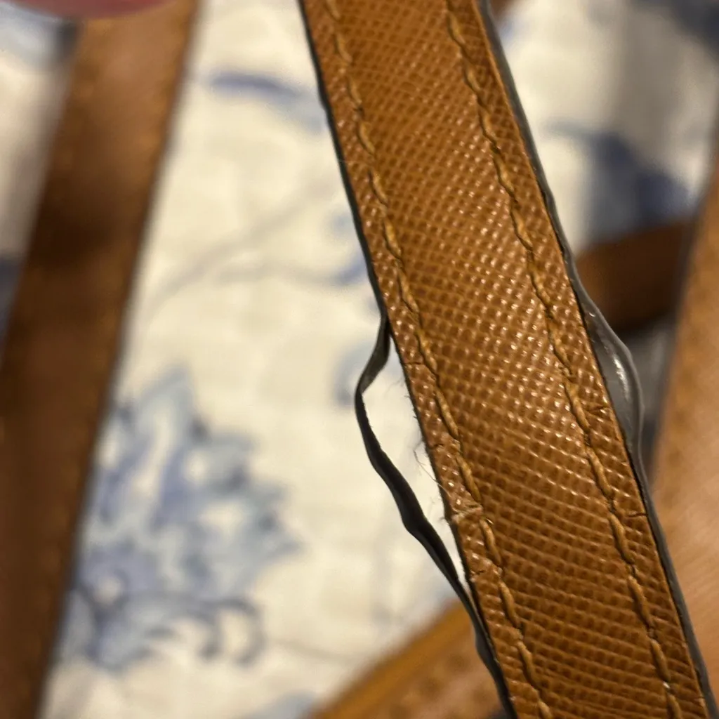 Michael Kors Navy Nylon and brown leather edge Small Crossbody Bag – Strap Wear - Image 13