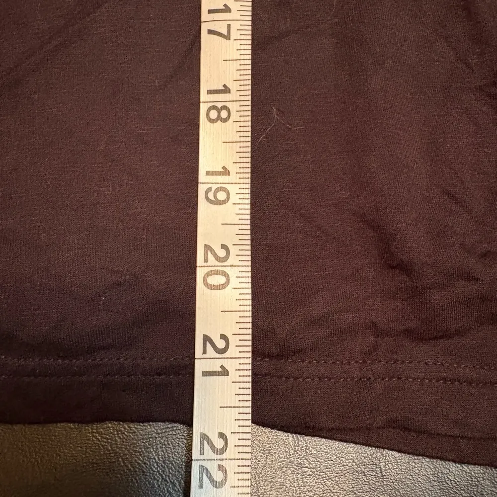 Badgley Mischka Black Relaxed Short Sleeve Tee very soft and comfy! Size M - Image 11