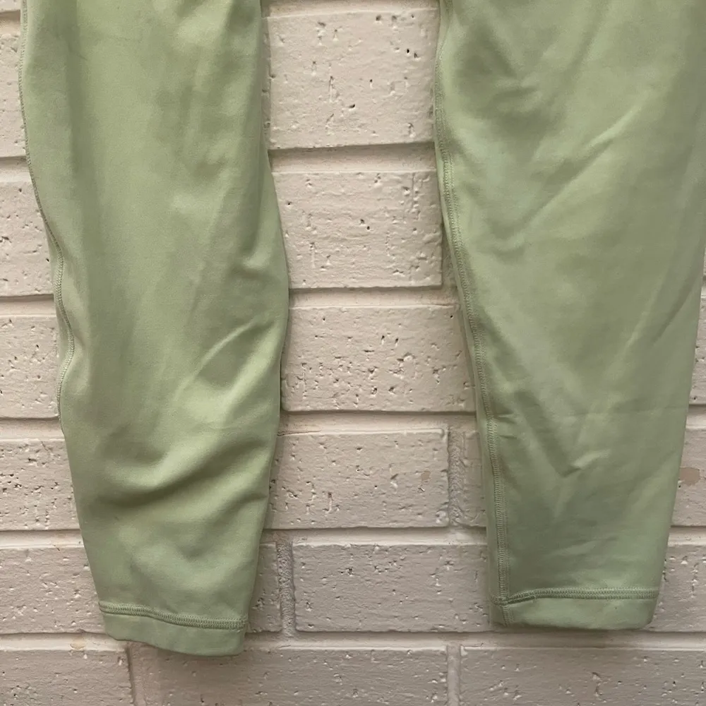 Final sale-Lululemon women’s Align HR pant 28” - Image 4